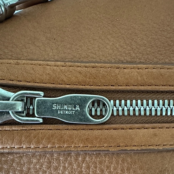 Shinola Classic Canfield Holdall Tan Leather Duffel Bag New! - Picture 5 of 12